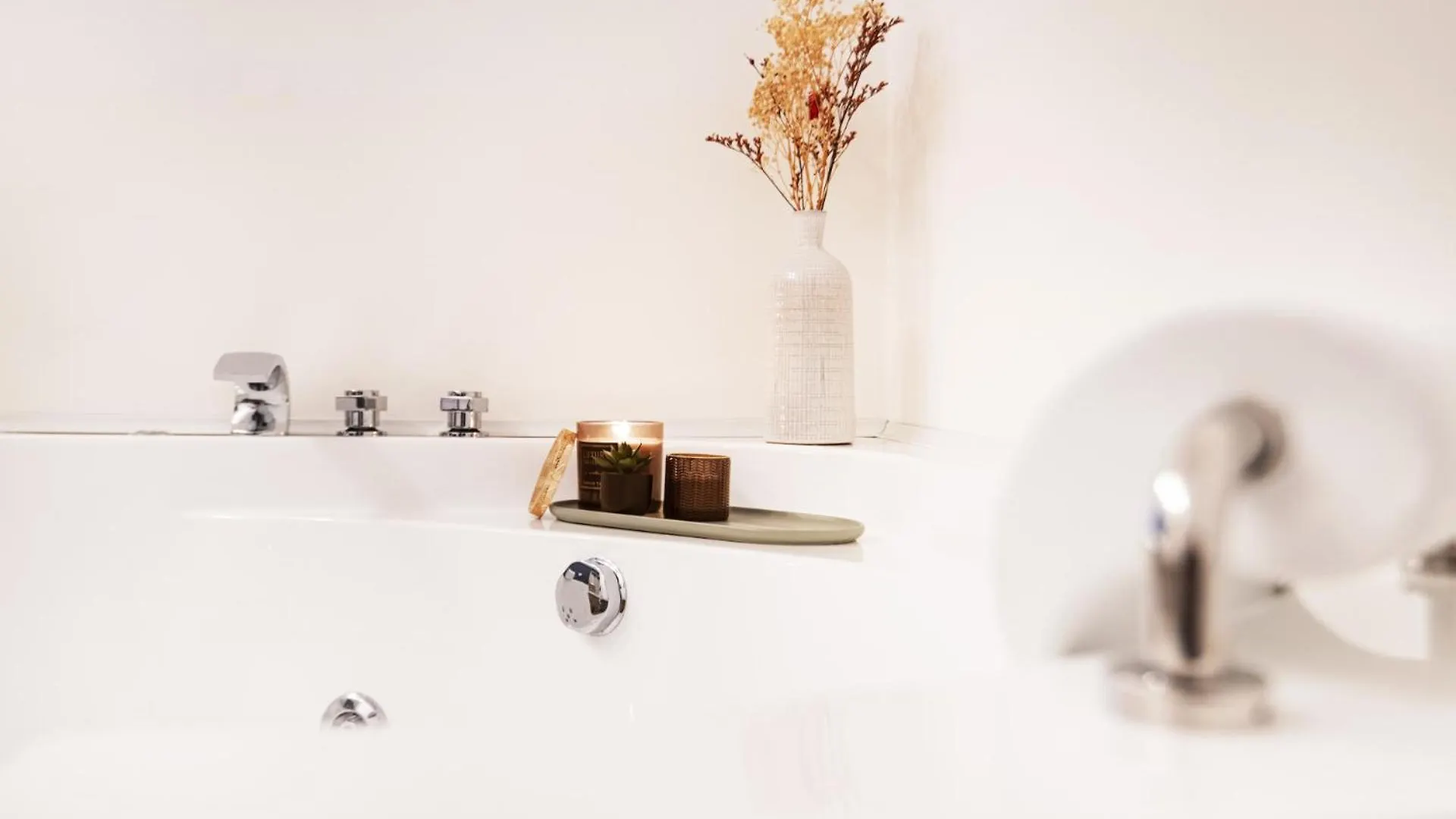 Apartment Easylife - Cav104 Prestigioso Con Jacuzzi In Centrale Milan Italy