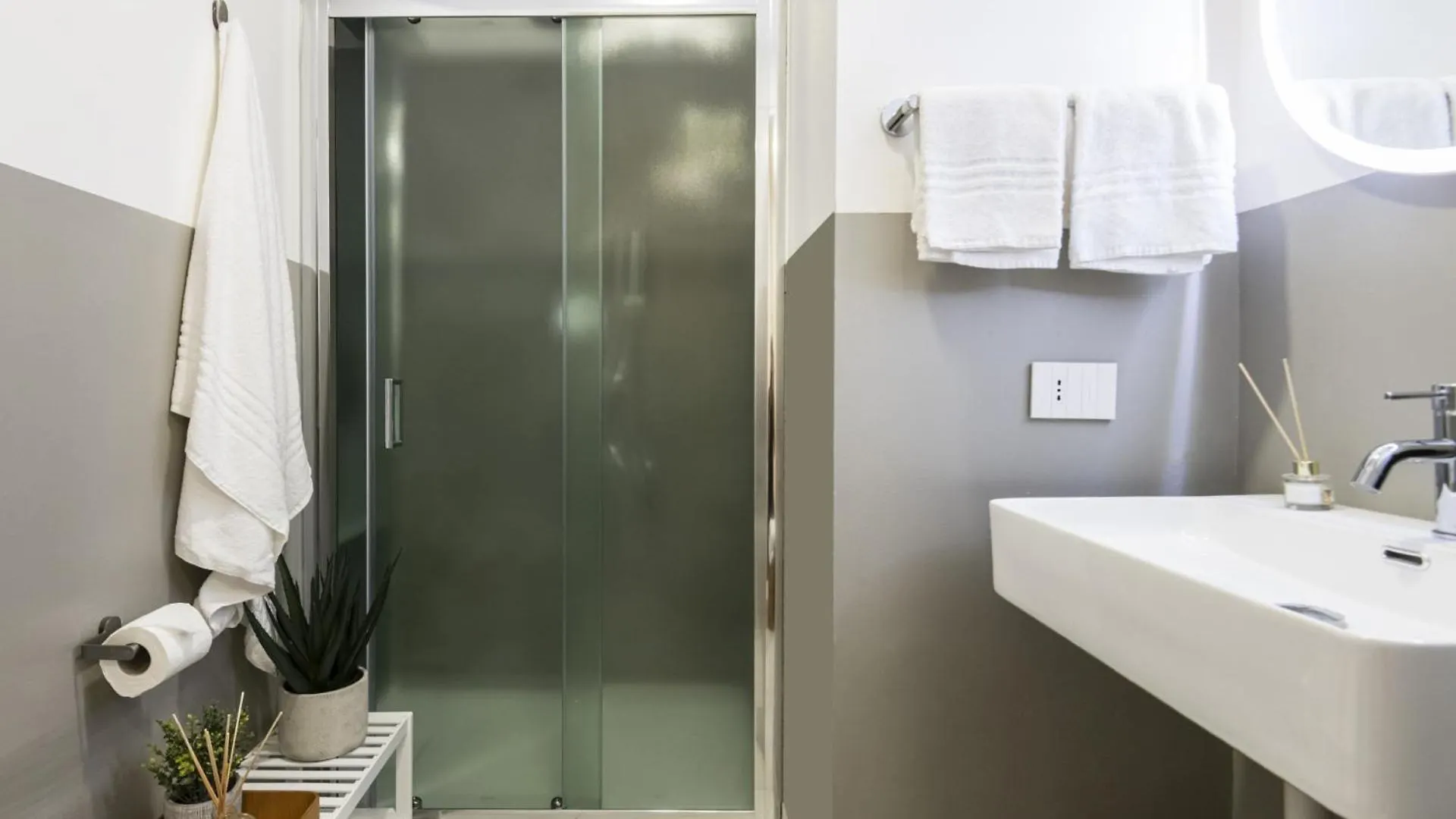 Apartment Easylife - Cav104 Prestigioso Con Jacuzzi In Centrale Milan
